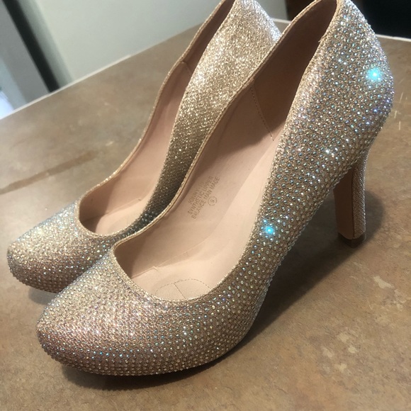 Agaci heels size 9 - Picture 2 of 3